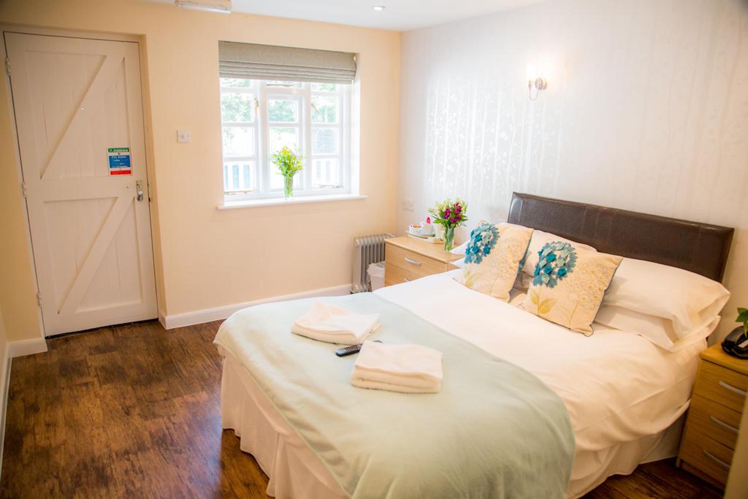 Stay And Relax At The Yew Tree Manuden Exteriér fotografie