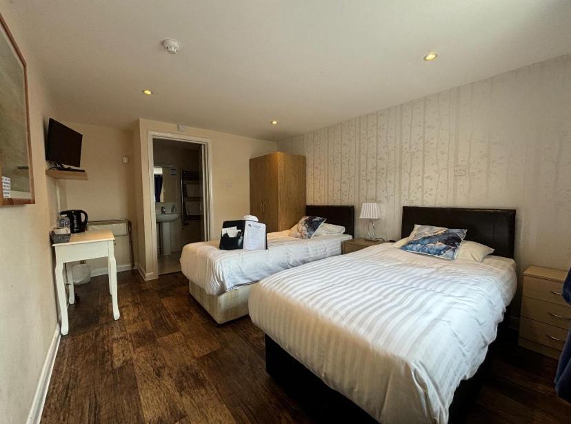 Stay And Relax At The Yew Tree Manuden Exteriér fotografie