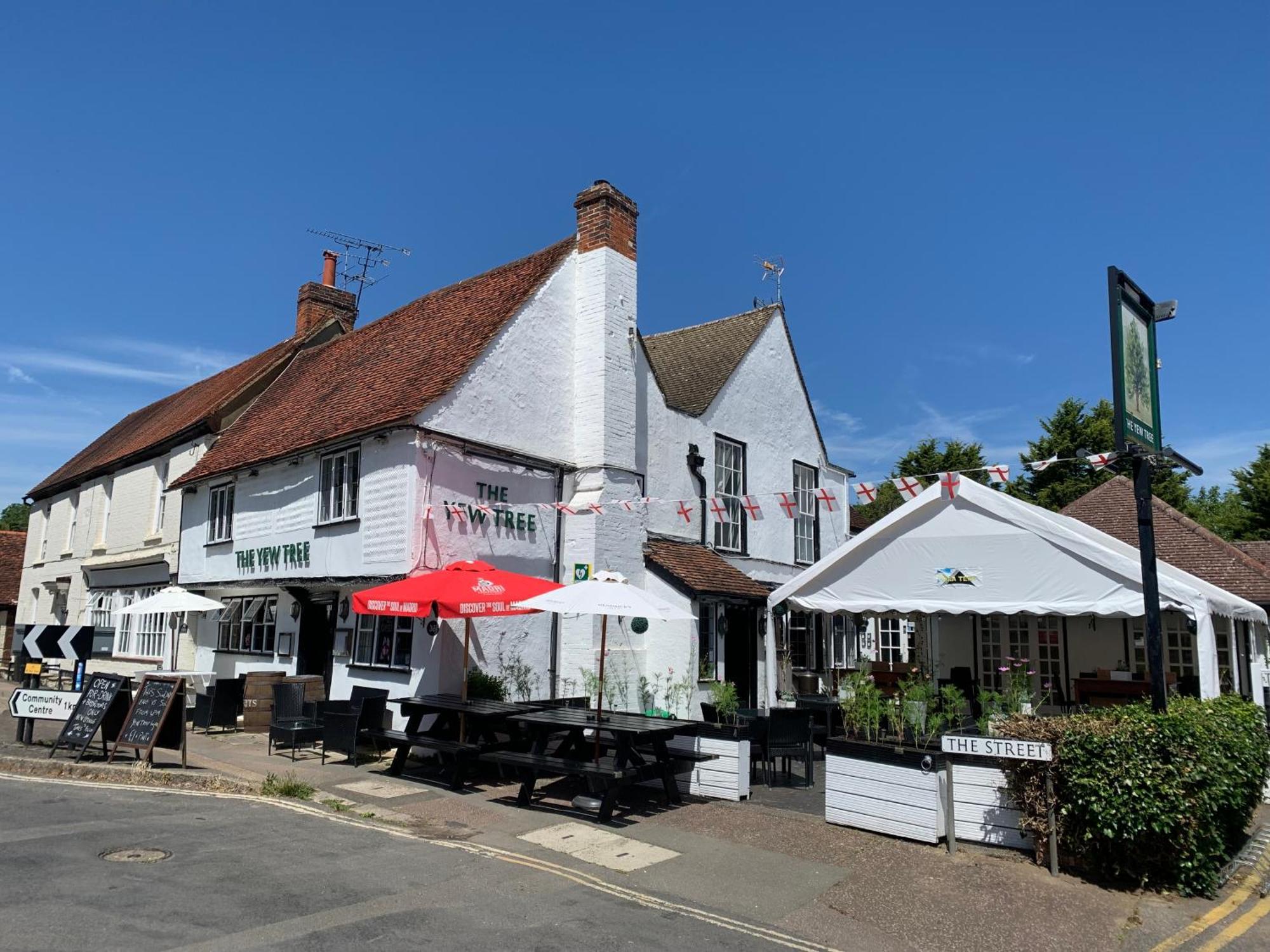 Stay And Relax At The Yew Tree Manuden Exteriér fotografie